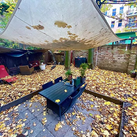 Apartmán Cozy And Quiet Loft With Private Garden In A Lively Neighbourhood Berlín