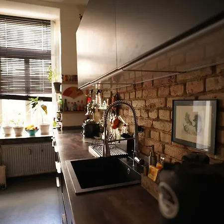 Cozy And Quiet Loft With Private Garden In A Lively Neighbourhood Berlin