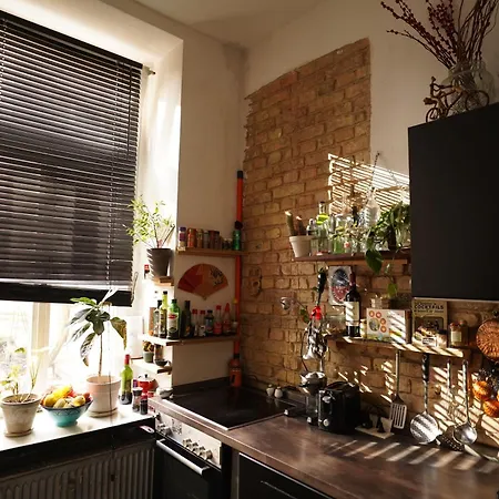 Cozy And Quiet Loft With Private Garden In A Lively Neighbourhood アパート ベルリン