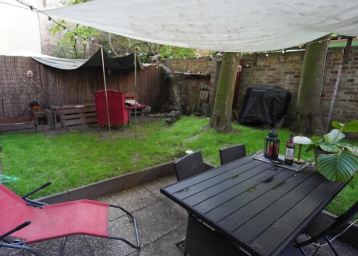 Cozy And Quiet Loft With Private Garden In A Lively Neighbourhood Berlin