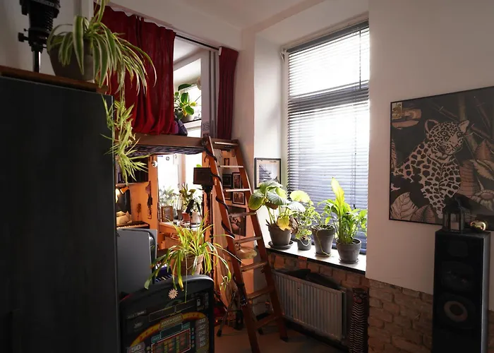 Apartment Cozy And Quiet Loft With Private Garden In A Lively Neighbourhood