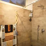 Cozy And Quiet Loft With Private Garden In A Lively Neighbourhood *